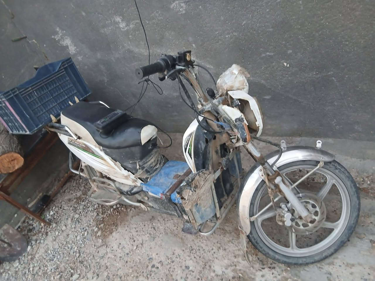 دراجه شحن للبيع بطاريات تعبانه سعر ١٥٠ وبيه مجال للطيفيه حي


**إذا كنت صاحب هذا الإعلان وتريد حذفه لأي سبب، رجاءا أرسل رسالة إلى الدعم الفني**