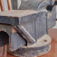 منكنه نوع قديم ٠٧٧١٥٢٦٥٣٥٦