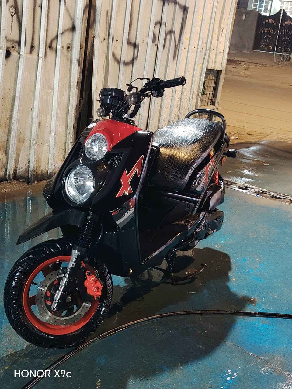 سلام عليكم شباب دراجه سكنس جبلي للبيع دراجه مكفوله نضيفه ما مفتوحه تجي تجيب وياك فيتر دراجه بسبب لعوز لو ما معوز جا ما بعتها العنوان المدينه الصدر سعر خاص وهاذه رقمي***********
