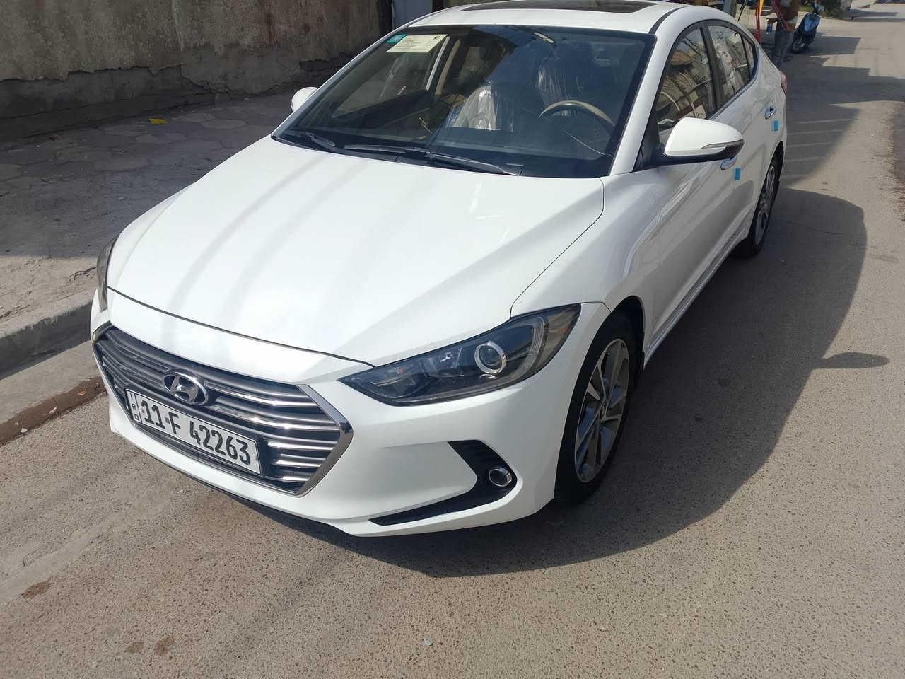 سلام عليكم من رخصت لادمن النترة موديل 2017وارد خليجي سيارة مواصفات فتحة سقف مري شفط وشارة بلمري شاشة كامرة حساسات ويل كب حجم17 يدات نيكل التبريد قطعتين شاشة عطلات بادشبول بيهة 3سونرات بيهة بس الدوس نص ابنص والسونر جديد ناشرة  سيارة جاهزة السعر 152رقم الهاتف ***********
