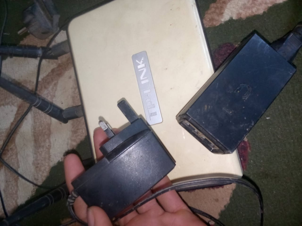 راوتر تبلتك للبيع مع فيشه مال نت
ب35 وبيه مجال


**إذا كنت صاحب هذا الإعلان وتريد حذفه لأي سبب، رجاءا أرسل رسالة إلى الدعم الفني**