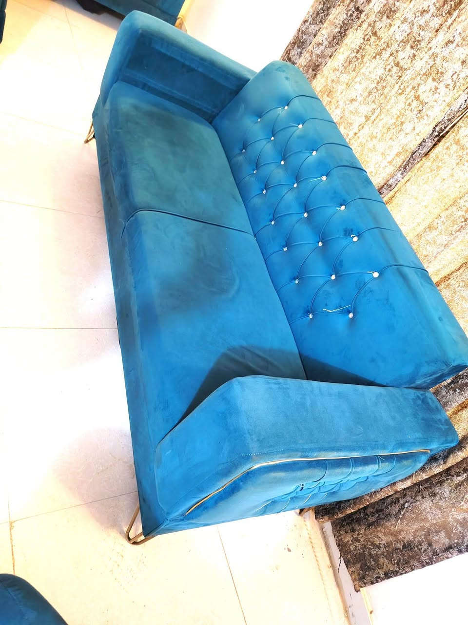 السلام عليكم 
#تخم_عشر_مقاعد تركي ثقيل جدا جدا.    اللون المرغوب فيروزي 🩵
خالي من اي ضرر ٤٥٠ وبي مجال
#كوت


**إذا كنت صاحب هذا الإعلان وتريد حذفه لأي سبب، رجاءا أرسل رسالة إلى الدعم الفني**