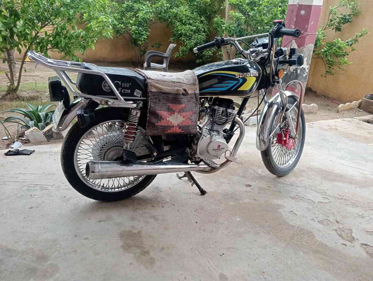 السلام عليكم دراجه تايكر موديل 25 للبيع السعر 650وبي مجال #المكان كنعان الرقم:***********
