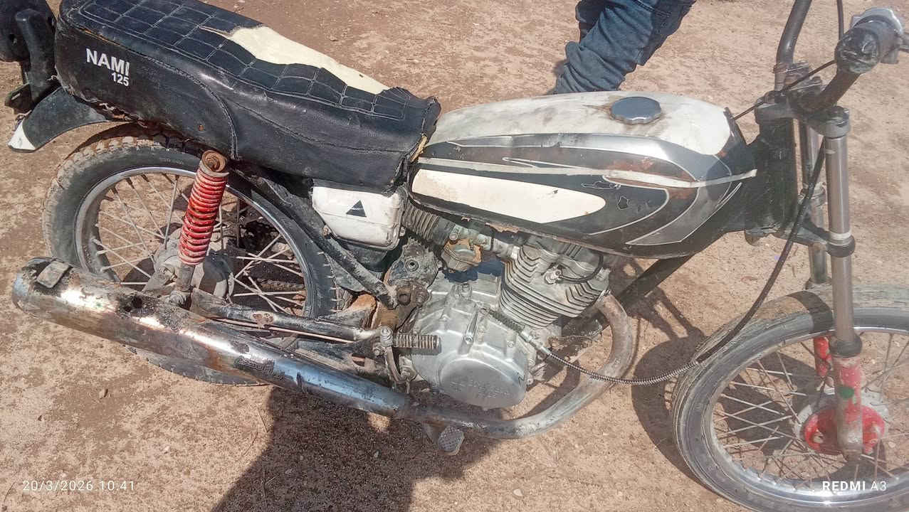 سلام عليكم دراجه للبيع كلك تايرات نضاف دراجه نضيفه تعال وشوف بعينك سعر 175وبيه مجال مكان كربلاء رقم الهاتف***********
