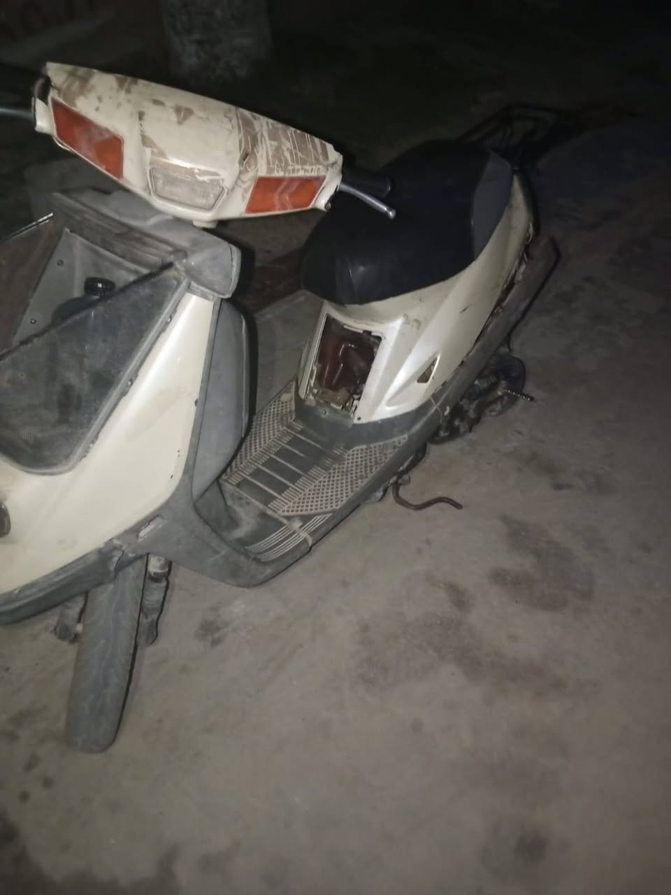 ياماها للبيع بسعر 150 وبي مجال
تجي تشغل وتطلع موطور نضيف تقريبا دبلات شغلات سلف اضن يعوزو بس باتري كهربائيات فقط بانري اضن


**إذا كنت صاحب هذا الإعلان وتريد حذفه لأي سبب، رجاءا أرسل رسالة إلى الدعم الفني**