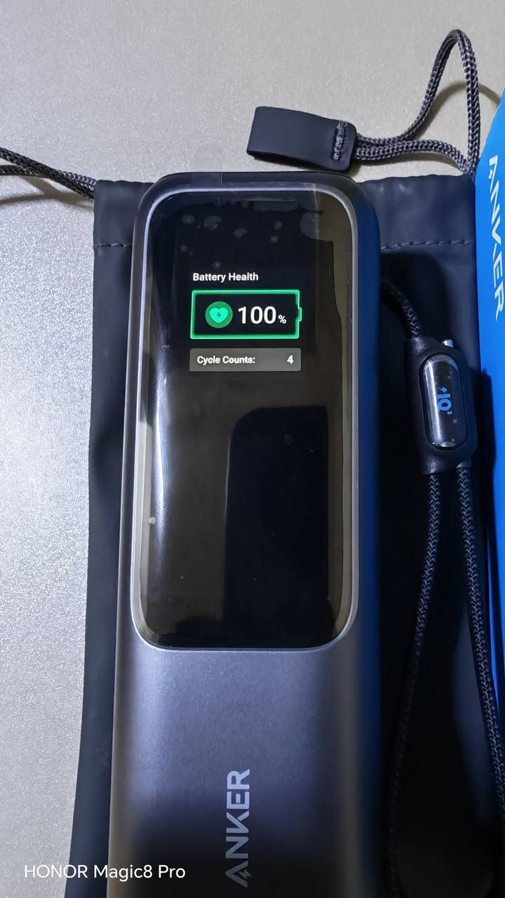 #مباع
#مباع 
#مباع 
(عين الفهد) تاخذ بشرط الاسعار مكتوبة بالصورة..
 لاتعامل جوه السوگ واستعمال شخصي قليل 
الباور 4 مرات مشحون بعد اللزگه عليه
الشاحنه مشتغله 109 ساعات+الكيبل240w
اذا تاخذهن ثنيهم ب115 بسعر الباور الجديد


**إذا كنت صاحب هذا الإعلان وتريد حذفه لأي سبب، رجاءا أرسل رسالة إلى الدعم الفني**