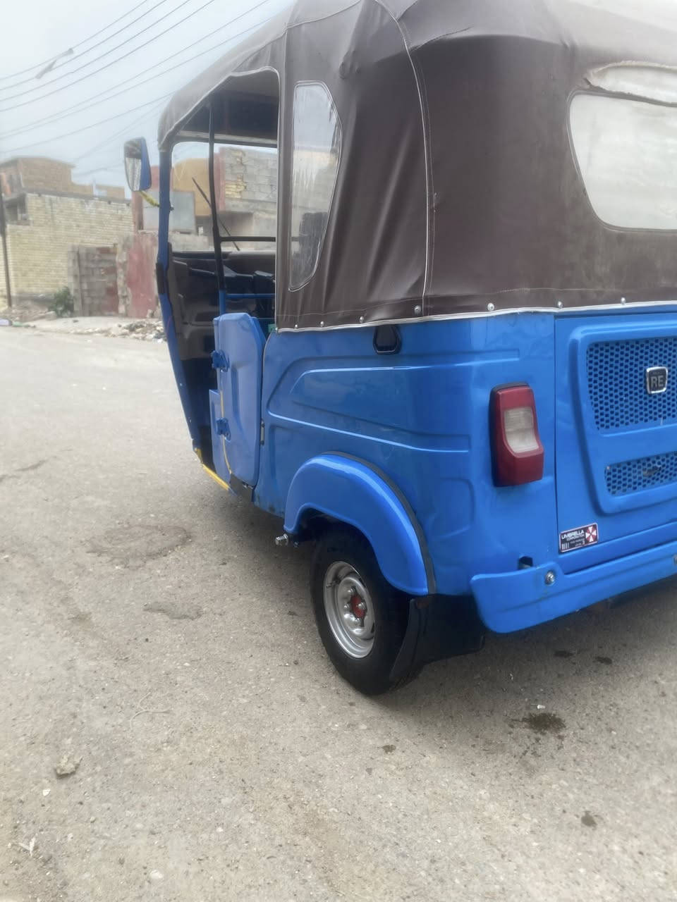 سلام عليكم تكتك للبيع موديل ٢٢ الوجبا الاخيره من ٢٣  مضلع كنر بيها بس لغدين  السعر 8100وبيها مجال    بغداد الحسينيه رقمي  ***********
