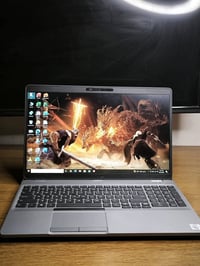 ديل Latitude ٥٥٢٠ • i7 جيل ١١ • ٢٥٦ SSD NVMe