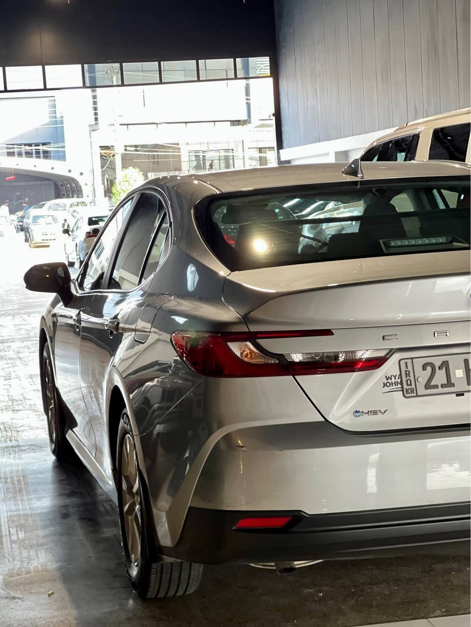 TOYOTA CAMRY 2025. SE

تۆیۆتا کامری ٢٠٢٥ SE نمونە لە جوانی چەمەلەخی لای سایەق بۆیاخە دەرگای سایەقیش بیلادە بی ناو /بەسمە /رادار / خەتی جادە / تەعدیل سورعە / وایەر لیس / سێ مۆدی لیخورین / هایبریت / شەخال /پەردەی پشتەوە/ زۆر مواسەفاتی تر . بە شەرتی هەمو گیان ئیش بکا / تا ٢٠٣١ رەقەم و ژنیگەو بانی تازە ٢٠هەزار کم رۆشتوە 
ڕەقەم تەلەفون 
*********** السليمانية, العراق
