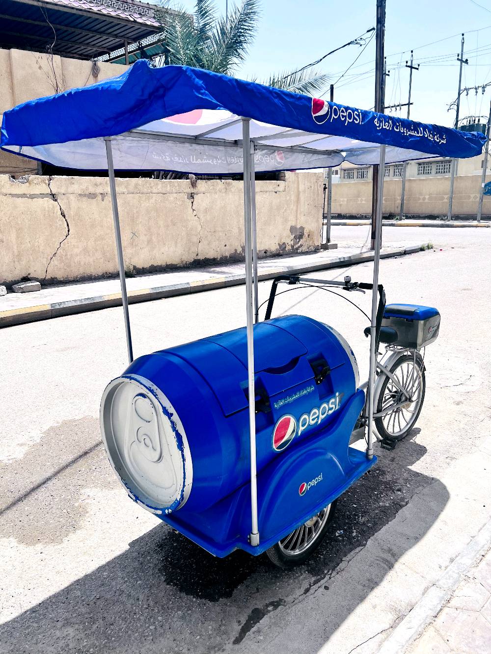 دراجه هوائيه ثلاثيه العجلات جديده او شبه مستخدمه نطيفه مثل ما موضح في الصور ، سعر هذه الدراجه هوه 750الف عراقي .
التواصل او الاستفسار الاتصال على الرقم الواتساب 
***********