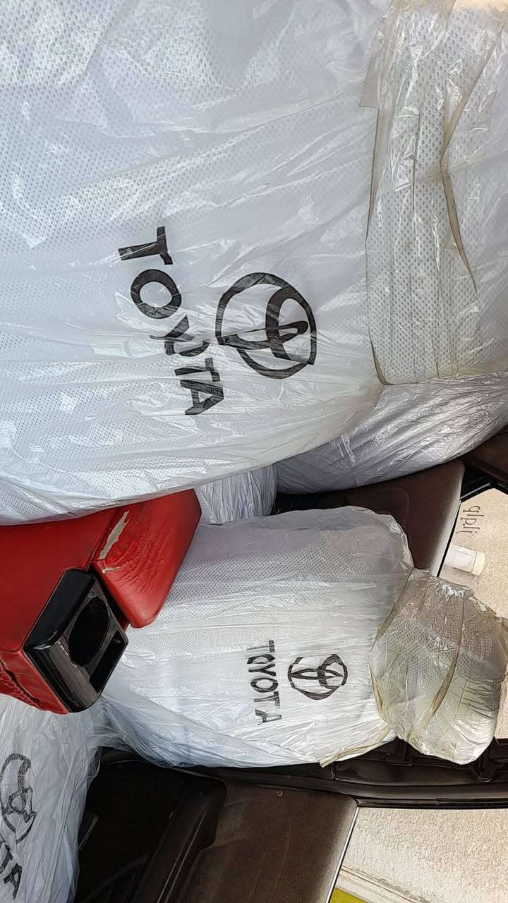 السلام عليكم كرسته كصيف موديل 1992 مكفوله من كص ونقل سيارة بيهه تئخيرة بس نمرة3 محرك ونجي 2000 سته سلندر سيارة احلاة من صور سعر 50 وبيهه مجالل رقم *********** واتساب واتصال مكان البصرة الشعيبه
