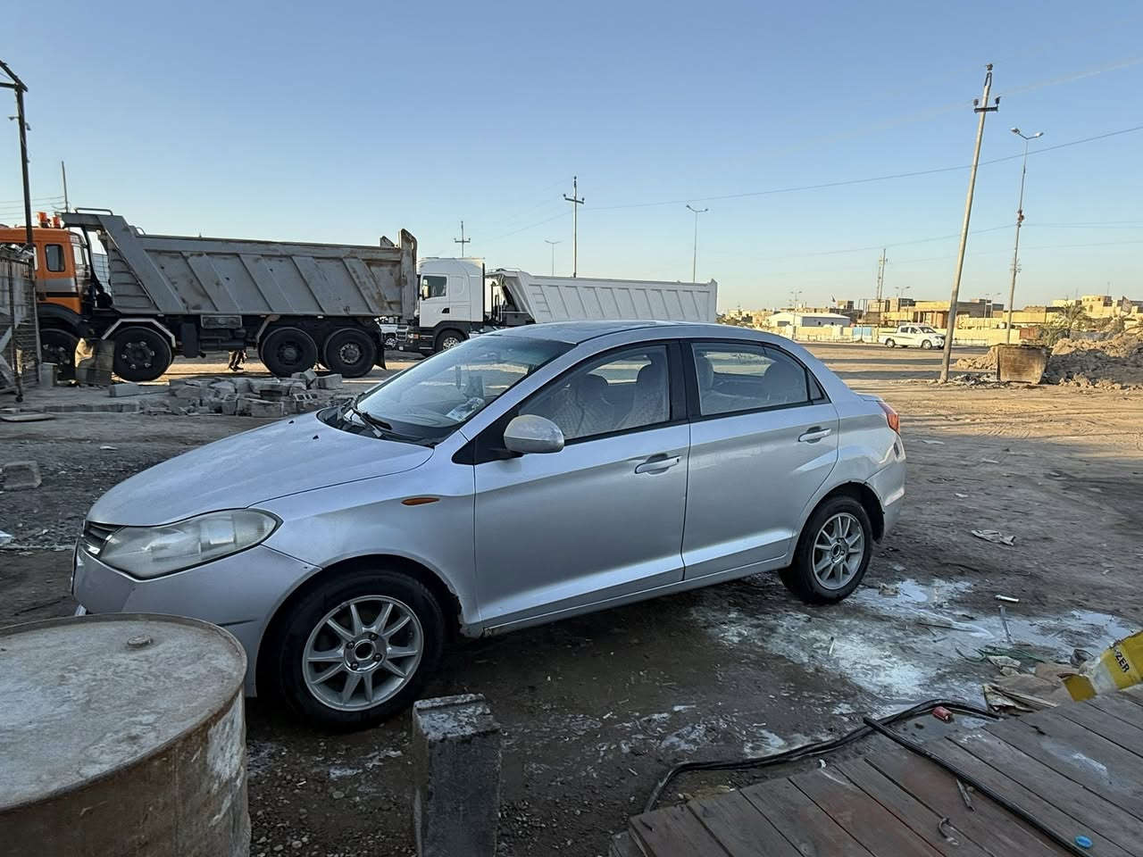 اللبيع شيري مديل ٢٠١١ مكينه وكير جدد تخم تاير كهربائيات شغاله تبريد جاهزه رقم بغداد سعر ٣٠ وبيها مجال اي ستفسار نتصال عل رقم ***********
