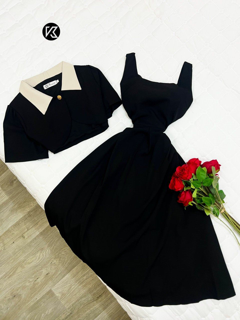 *لا يفوتك الجديد*

*فستان Iipstin*
*قطعتين بنمط كلاسيكي جديد*
*فستان بتعليقة كتف بكلُش*
*جاكيت خفيف نص كم*
*باللبس تحححفه*

*خارجي*
*قماش كريب ناعم بارد*

*المقاسات*
*S.  M.  L. XL*
*من وزن 40 الى وزن 70*
*مقاساته مضمونة واكيده*

*السعر*
*عملة قديمة 4500*  فقط
*عملة سعودي 33*  فقط

للحجز/772214645
رابط مجتمعنا واتس 
https://chat.whatsapp.com/BiwH683Ra7O5f1dO5w75uN
رابط قناة واتس 
https://whatsapp.com/channel/0029Vb7c14l0LKZ9sPEY9m0G


**إذا كنت صاحب هذا الإعلان وتريد حذفه لأي سبب، رجاءا أرسل رسالة إلى الدعم الفني**