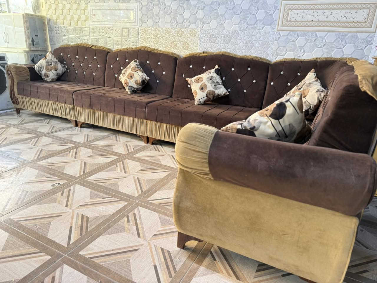 عرض خاص 😍السعر (150 )

تخم ديوان  10 نفرات 150 الف 

للاستفسار والطلب التواصل عبر الخاص 
أو الواتساب ‭٠٧٨٦ ٥٨٩ ٠٨٧١‬
***********

الموقع 📍
اربيل فرمان بران قرب المدرسة الاماراتية 
شارع 15 >> معرض الهمة للاثاث المنزلي <<

الوكيشن على الخريطة 👇🏼
https://g.co/kgs/SqMWBi
