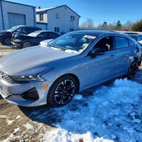 كيا K5 • ٢٠٢٤ • ١١٣٧١ ميل