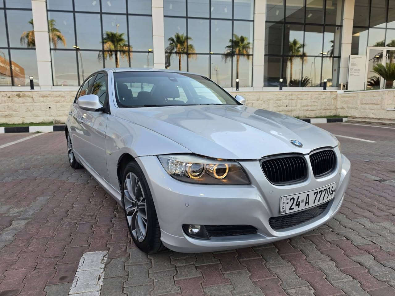 🚗 فڕۆشتنی BMW E90 – مۆدێل 2010
​سڵاو هاوڕێیان، ئۆتۆمبێلێکی زۆر خاوێن و بێ‌کێشە بۆ فرۆشتن:
​📌 تایبەتمەندییەکان:
​جۆر: BMW E90
​مۆدێل: 2010
​قەبارەی مەکینە: 2.5 لیتر (شەش پەستۆن / 6Cylinder)
​دۆخی ئۆتۆمبێل: بێ کێشەیە، مەکینە و گێڕ تەقە و ڕەقە و تەبرید  بە شەرت، سەنەوی ژینگە رێگەی نوێیە 
بۆیاخ:🩸 دوپارچەی بۆیاخە بەێ لێدران 2یا3جی ساردە کوتە
4تایەی پاکی لەژێرە 
ژمارەی مۆبایل 
*********** أربيل, العراق
