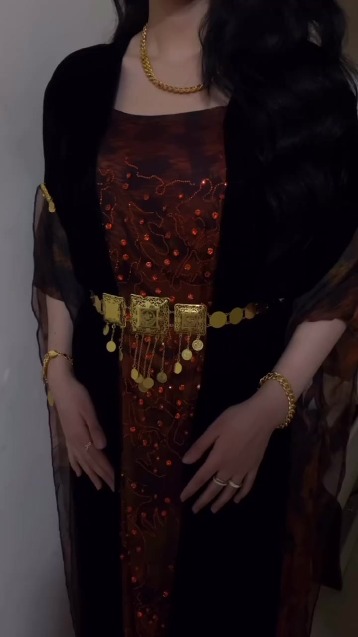 زي كردي قماشه وصيته من دهوك وخيطته قماشه ثكيل والشغل الي على قماش يدوي الخرز الي بي بيع مع ملحقاته  حزام وبروش كامل ٢٥٠ الف عنواني بغداد


**إذا كنت صاحب هذا الإعلان وتريد حذفه لأي سبب، رجاءا أرسل رسالة إلى الدعم الفني**