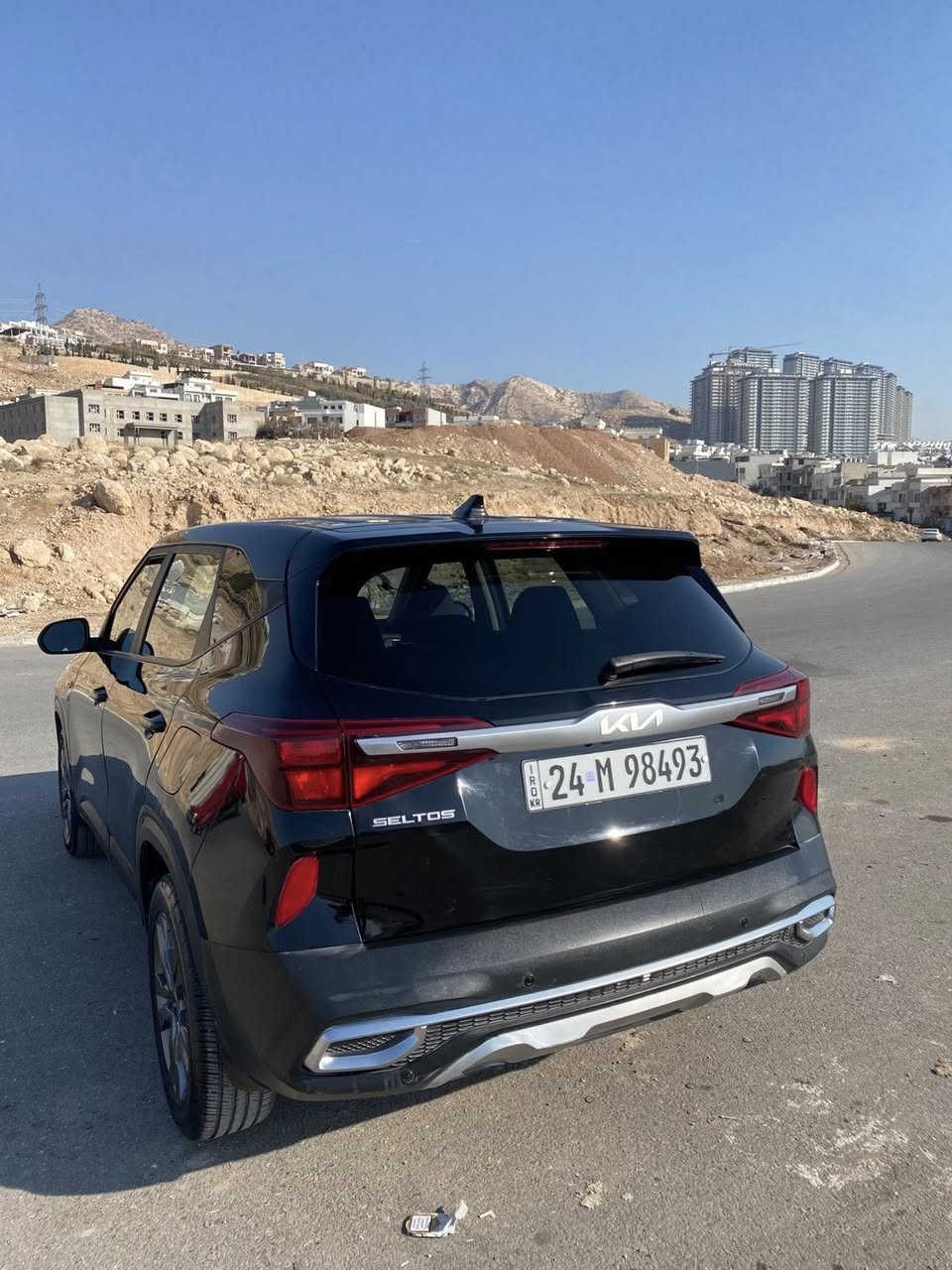 كيا سيليتوس موديل 2023S سياره دخول جديد  بدون سبغ بدون ارباك حادث موجود معا صور  كير محرك حجر كزوز شرط سياره بسمي تحويل وكالة يوم ثاني ماشي 53mil    محرك 2000دوش مرغوب. عنواني دهوك رقم تلفون ***********واتساب سعر
