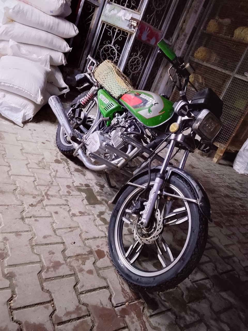 سيفان موديل 2022 مكمرك 
سعر 650 بي مجال قليل تفاصيل اكثر ***********
