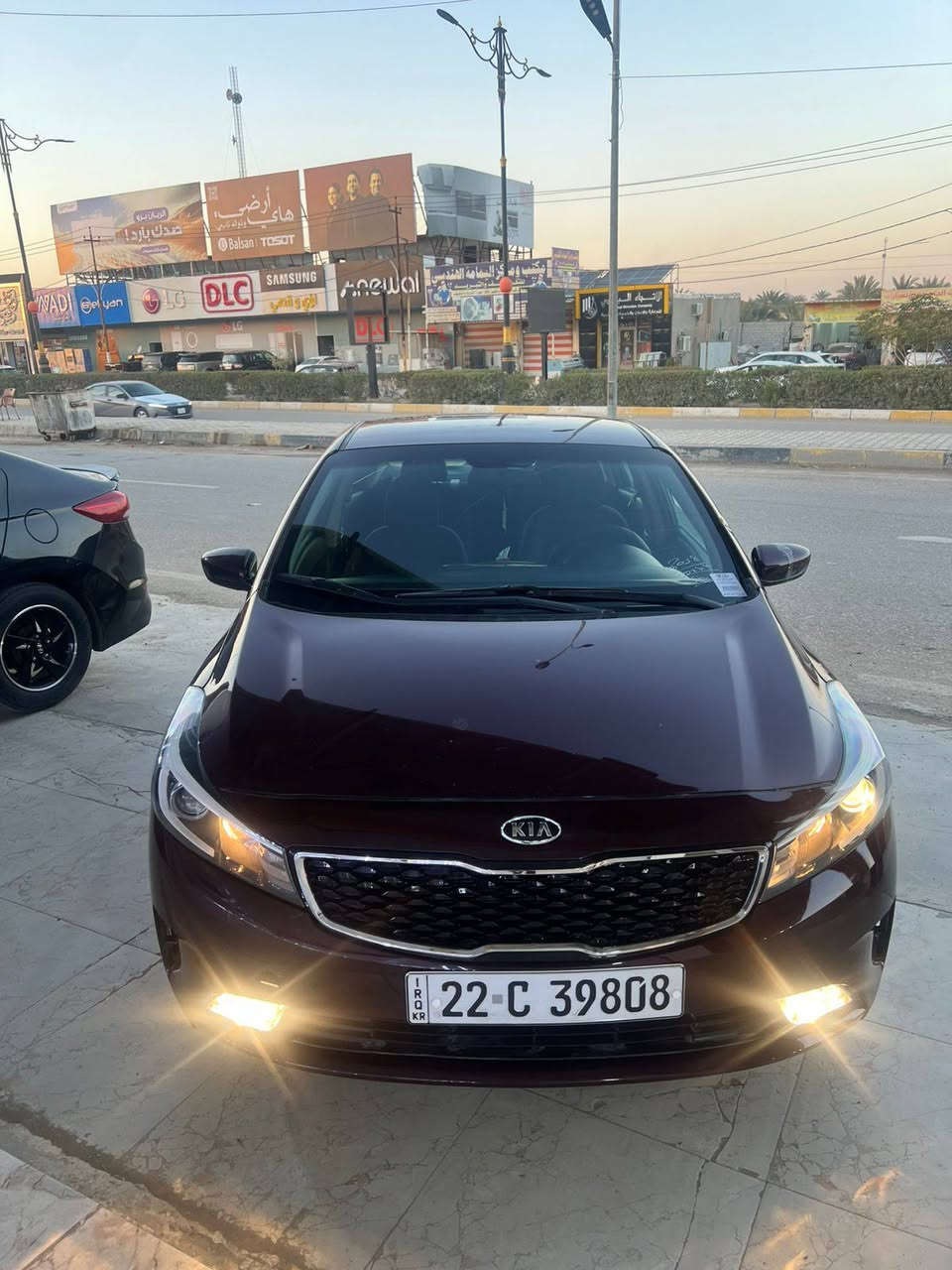 تخم تاير 
صدر امامي خلفي جديد
تحكمات ستيرن جهتين كامر بلادي شاشة 
بعد موصفاته معروفه 
تبريد ثلج 
محرك 200دوش المرغوب 
سيارة حادث جاملغ وشويه من البنيد وباب صدر شرط بدون 
واخل او ايرباك 
وبيه كلير من امريكا مثل مموضح بل سونار 
سعر115وبيه مجال مكاني ديالى بعقوبة التحرير يم مول ماريا للستفسار اكثر اتصل واني حاضر ***********
