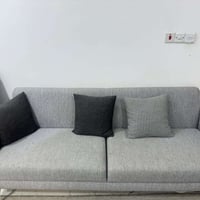 المكان / بغداد تخم تركي 6 مقاعد جديد ونظيف جداً ضرر بسيط بسبب حيوان ال...