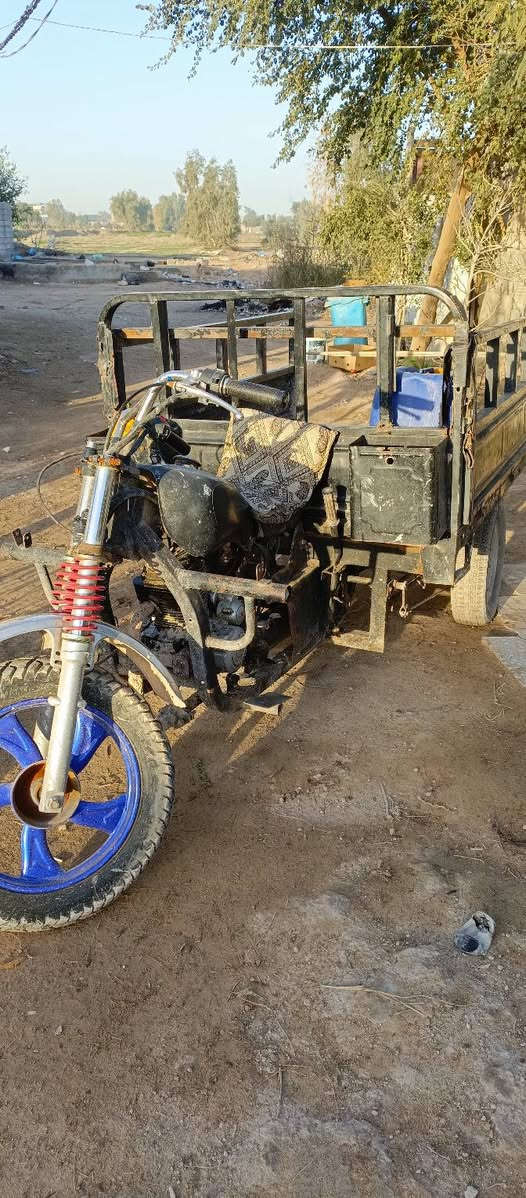 سلام عليكم  ستوته لبيع مديل 20
بدون اوراق بدون اوراق مكفول الشاصي من اللحيم 
دراجه ترايك وين ماتريد السعر 500 مكان النجف طريق ياحسين عامود 130
 الرقم ***********
