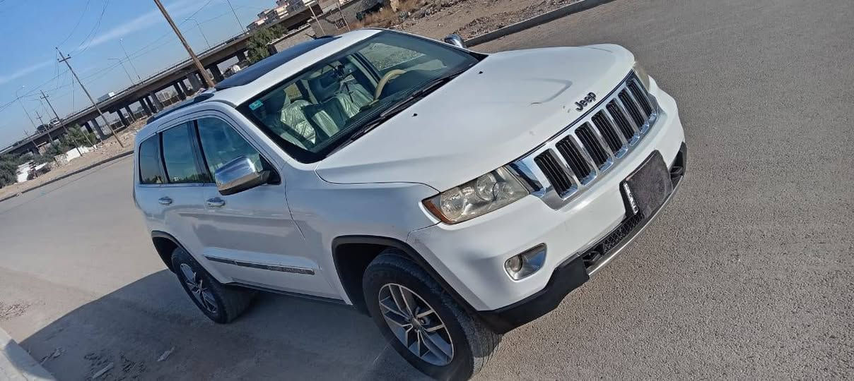 جيب لاريدو مديل ١٣ وارد أمريكي فول مواصفات واحد علا واحد كفاله من لغود شواصي دواخل حادثها طخطخات ومصلحيهن نفسهن ماشيه ٢٠٠ ميل بسمي عارضها ١٦٥ وبيها مجال مكاني شغله إستفسار الاتصال على الرقم التالي *********** مكاني بغداد ***********مكاني شعله
