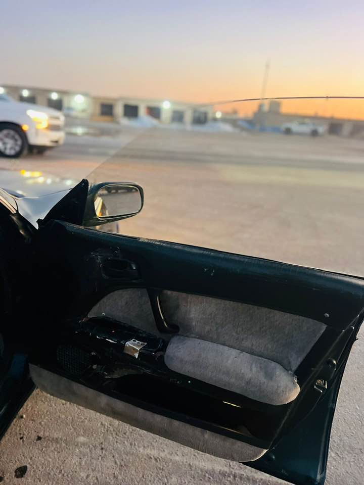 للبيع 
بطه كص 
محرك كير شرط 
تخم تاير جديد 
صدر جديد
كهربائيات كلها شغاله 
السياره جاهزه ماناقصها شي مكان السيآره تكريت الأستفسار آتصل ع صاحبها 
***********
