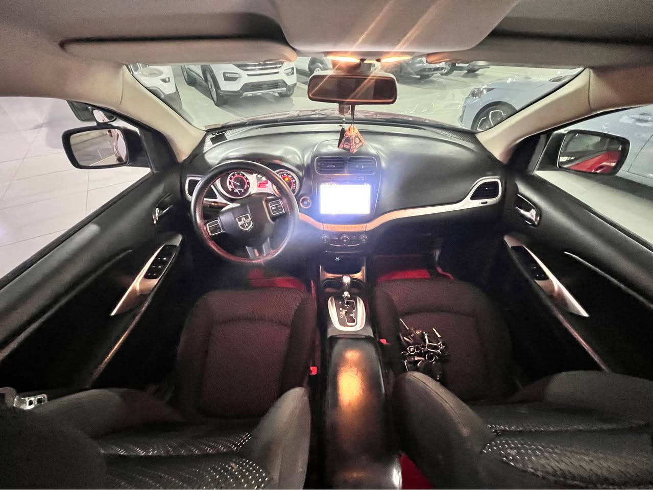 دوج كره فان 2019
7راكب 
1قطعه صبغ باقي مكفوله
كير محرك مومفتوح بشرط 
70مايل ماشيه
سنه و يه جديد
***********
145$بيامجال كالار, السليمانية
