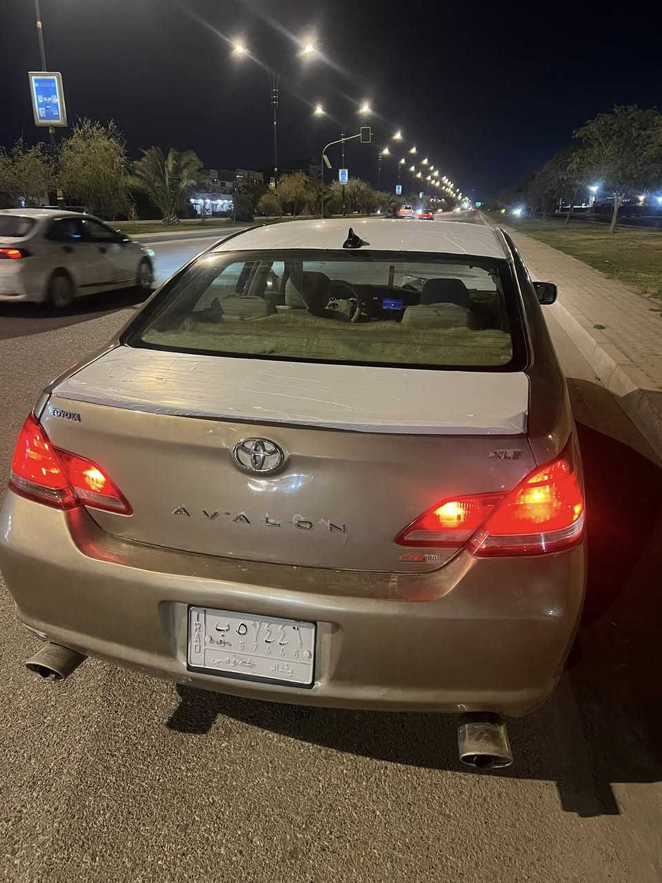 تويوتا افيلون اصفر ذهبي موديل 2006 كير محرك بل كارتون حداديه صدر كامل جديد ضرر بل جاملغ الخلفي السايق لحيم السياره فول مواصفات بيع مستعجل لاستفسار لاتصال *********** السعر 77 وبيه مجال
