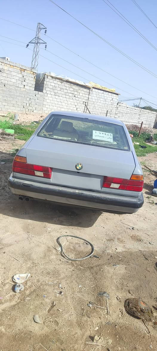 بي ام 735 رقم ديالى فقط سنويه ضايعه السعر 28 وبيه مجال المكان النجف ***********
