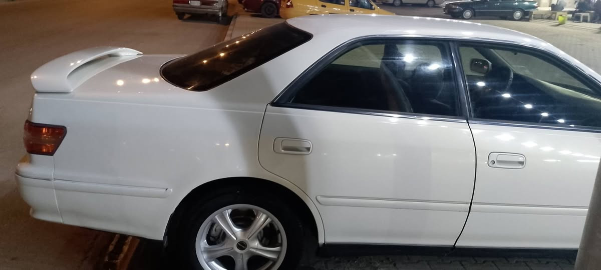 مارك الفينيه مكغوله من الكص ونقل جثه ومن الضربه  مامصبوغه فقد جاملقات الواره. سياره بسمي سنويه 31  السعر 75مجاله قليل العنوان نجف شارع المطار رقم فقط وتساب***********  رجان الحد يكسر بحلاي
