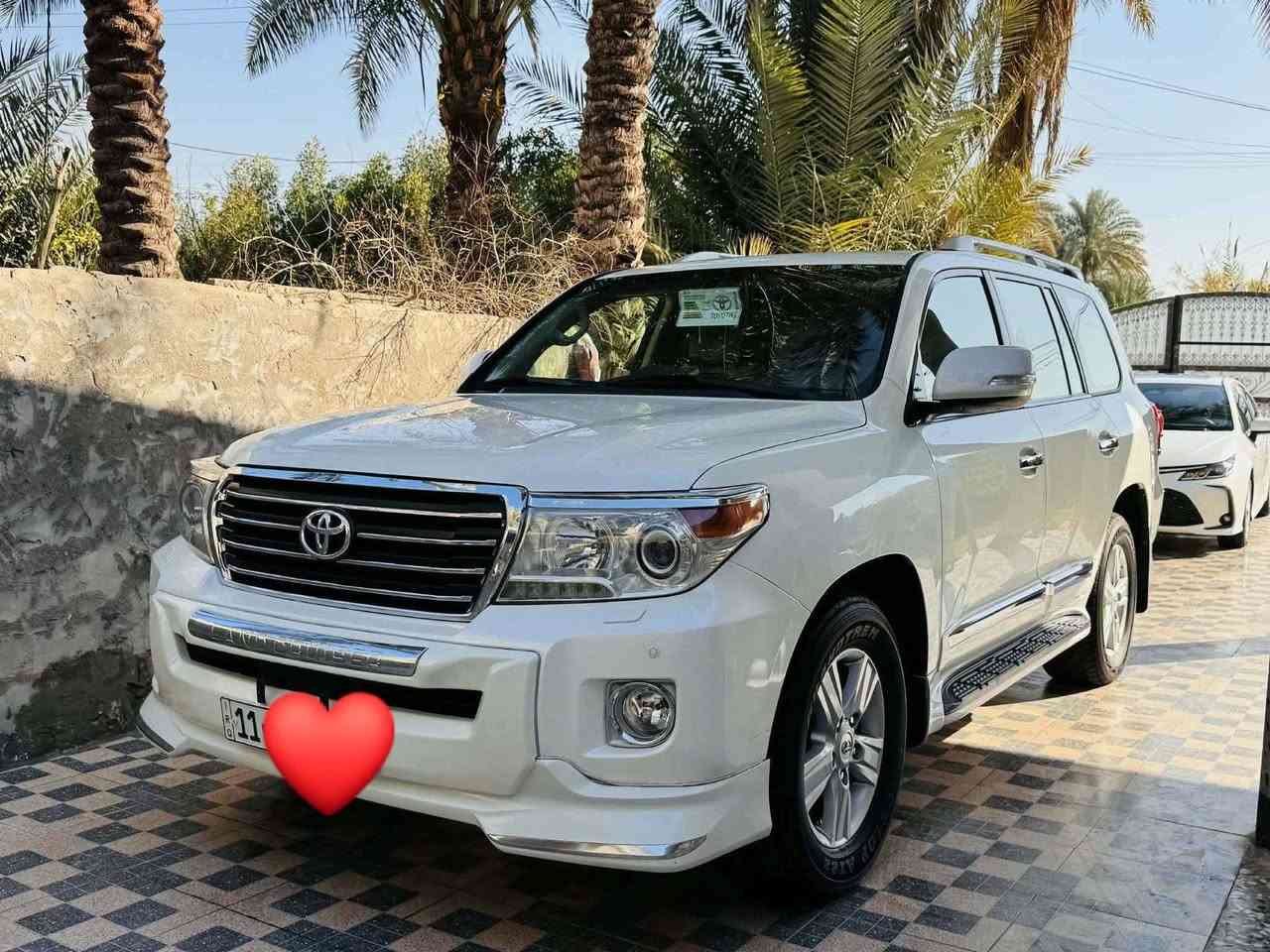 السلام عليكم ❤️
لاندكروز 2012 فطيم رقم بغداد الجديد باسمي تحويل ثاني يوم بيها بارد قليل اباب الصدر والباقي كفاله تخم تاير دلوب الأصلي  مكان السياره بابل 
***********
