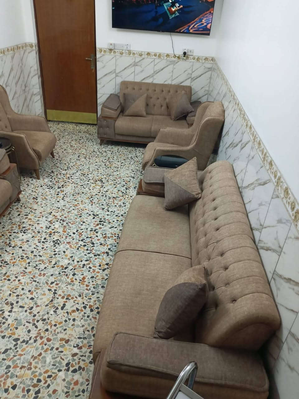 تخم اخو الجديد مامستعمل قليل كلش سعرا 600 الف *********** بي واتساب
