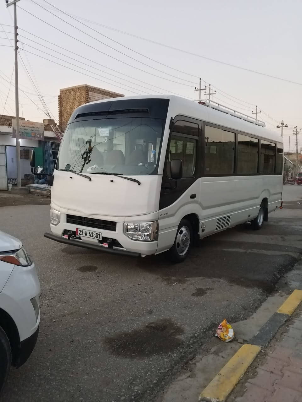 سلام عليكم كوستر للبيع كفاله عامه
سياره جاهزه الأخير ماشيه170 حقيقي 
العنوان العماره المجر الكبير ***********
