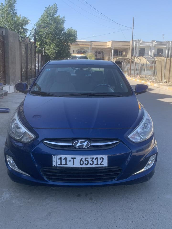 سلام عليكم اكسنت 2016 امريكي
محرك 1600
بدون حادث فقط جاملغ وراجع علبارد نفسه 
وطخه بين الباباين هم مرجعيها بارد السياره بدون قطره صبغ ليبل واحد بدون تبديل وبدون ايرباكات 
ماشيه 106 mi تبريد شغال ❄️ 
صدر امامي وخلفي جديد تخم تاير سياره جاهزه ومابيها كل نواقص وحلوه وبلعافيه ع ياخذها 
سعرها 95 وبيها مجال بسيط 
هـ/***********
