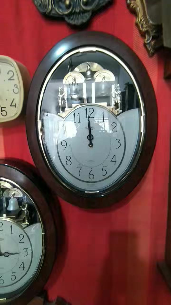 ساعة موسيقى ومنبه ماركة رأيتم الصناعه ياباني بطارية كبير النظافة عالياساعة  
***********   مكان الموصل  
 يوجد توصيل
