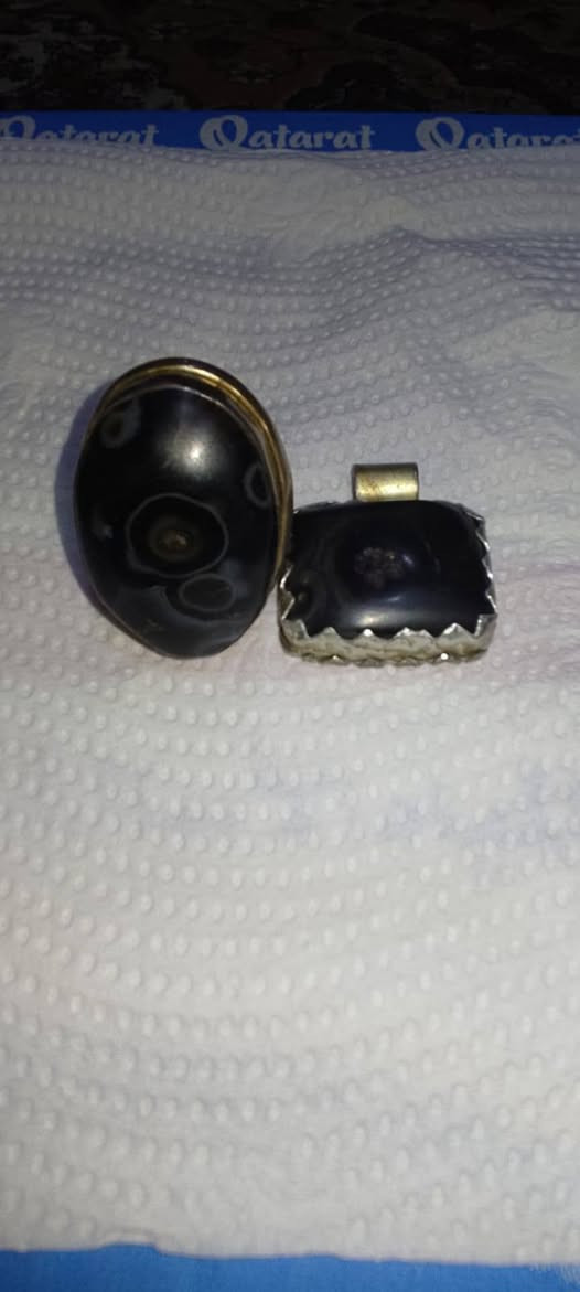 للبيع قلادة سليماني قديمة معك محبس سليماني قديم صياغه فضة الشراي يرسلني خاص


**إذا كنت صاحب هذا الإعلان وتريد حذفه لأي سبب، رجاءا أرسل رسالة إلى الدعم الفني**