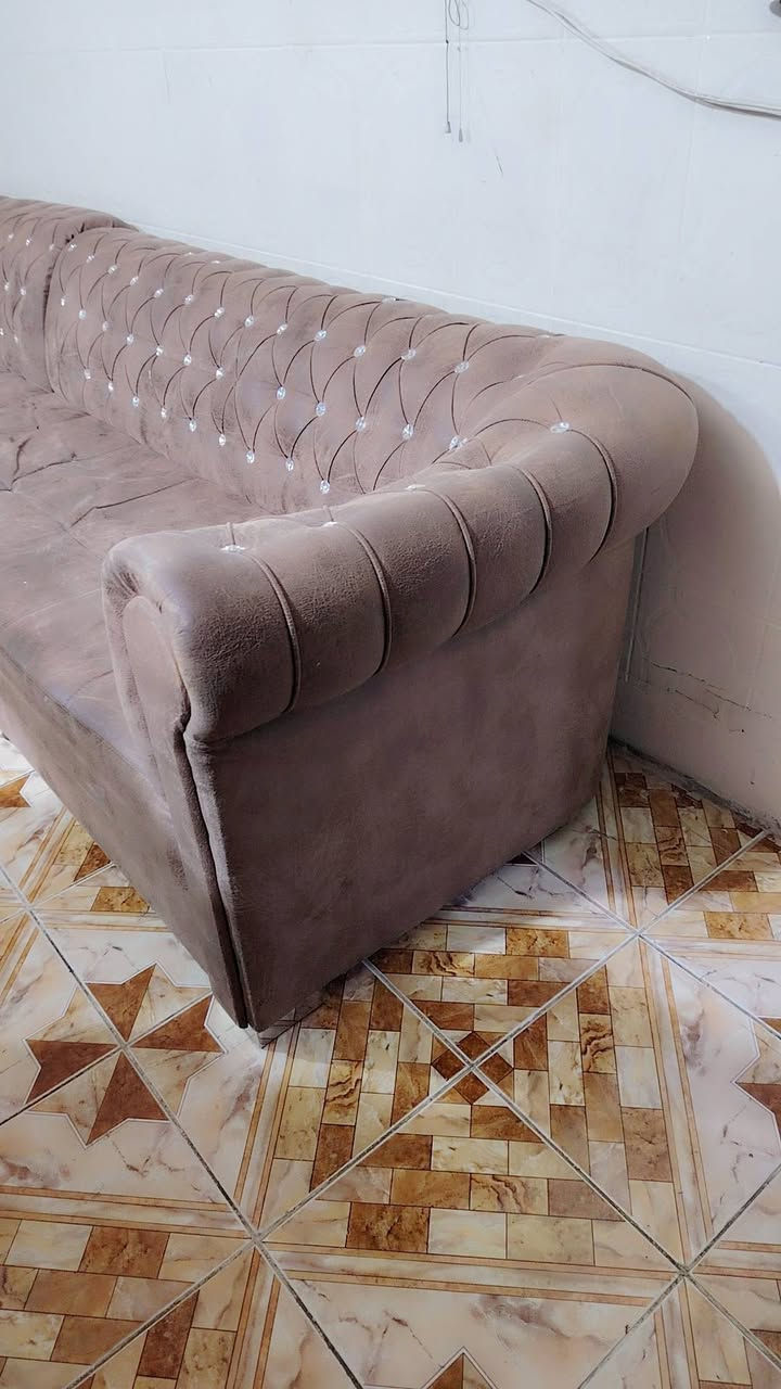 ديوان تركي ضخم ٨ مقاعد شامو ضد الماي اي ضرر مابي ب٢٠٠ وبي مجال مكان بغداد الحسينيه السكلات منطقه ال١٣ واكو توصيل بكروه


**إذا كنت صاحب هذا الإعلان وتريد حذفه لأي سبب، رجاءا أرسل رسالة إلى الدعم الفني**