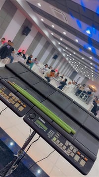 للبيع بيركشنات عدد اثنين 🥁 مع ستاند يحمل اجهزة اثنين او محولة او جنطة ...