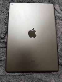 آيباد ٩ • بطارية ٩٤ • خدش واحد