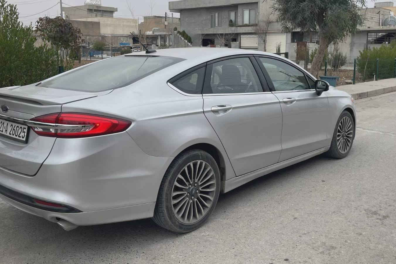 فۆرد ڤیوژن 2018 ی سلڤەر مواسەفات S
57 میل ڕۆیشتووە. 
سەنەوی هەتا 2030 نوێ یە
 بە ناوی خۆمەوەیە 
هیچ مەسرەفێکی تێدانیە 
بە جوانی و پاکی ماوەتەوە 
بۆنت و چەمەلاغ بۆیاغە بێ ناو گرتن 

سـعـر : لە کۆمێنت داوابکە ڕاستەوخۆ بۆت دێت 📥 

گێر و مەکیەنەی بەشەرت 
هیچ کێشەیەکی تێدا نییە 

ژمارەی خاوەنەکەی 
***********
