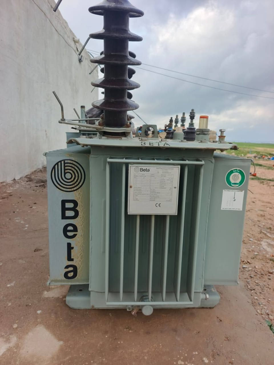 محوله بيتا 100خط33 للبيع هاتف***********
