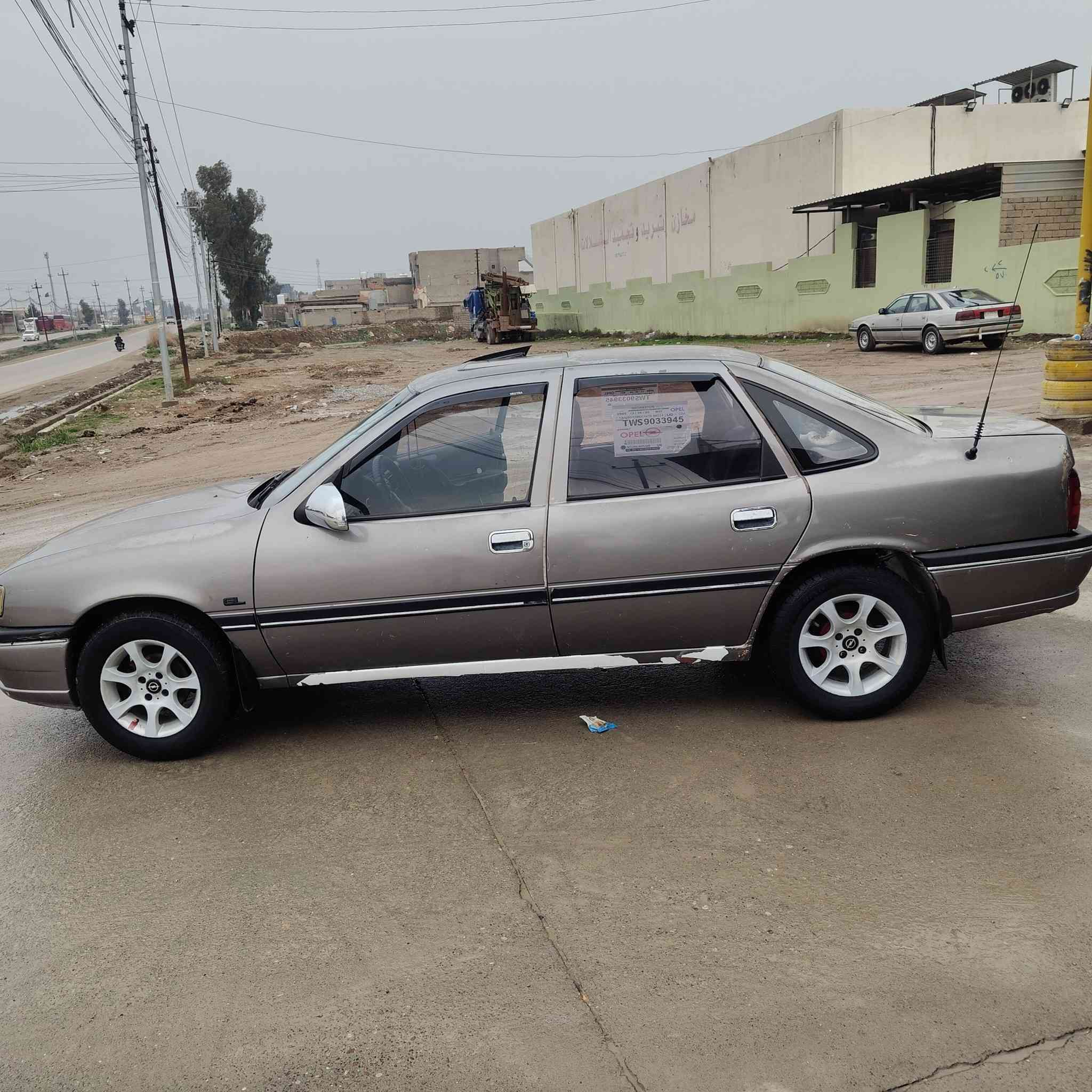 فكتر حجم 16
مكفولها من الدعاميه لدعامي 

اي طخ مابيه 

كير محرك شرط كهربايات كله شقاله 

دوشمه جديده موديل 91 

نضيفه كلش مال جناي 
رقم ***********
السعر 46 قفل
