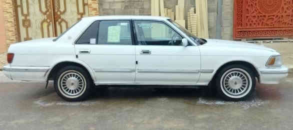 اسلام عليكم سيدان البيع موديل 1990 السياره صباغ حزام شرط جماليه طخم تايرت طخم امامي السباره رغم انكليزي  هزه جديده  اني الشرعي دخل نضيف  مكن الموصل الايمن  السعر 45بيه مجال اتصل على الرقم ***********/***********
