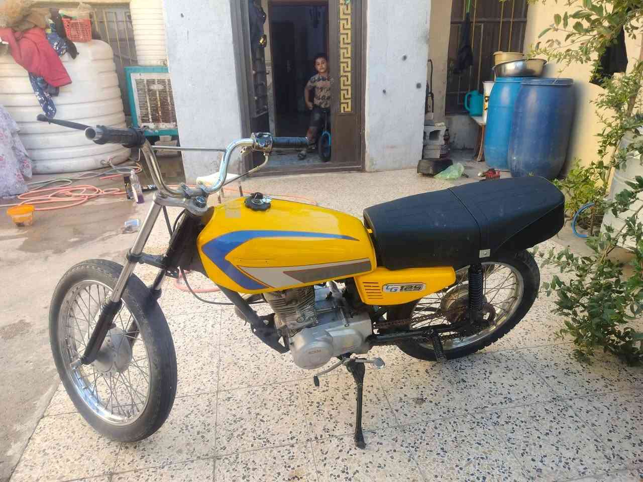 تايكر حربي  21 للبيع سعر ٣٠٠  دراجه كامله مكان بغداد عويريج رقم ***********

