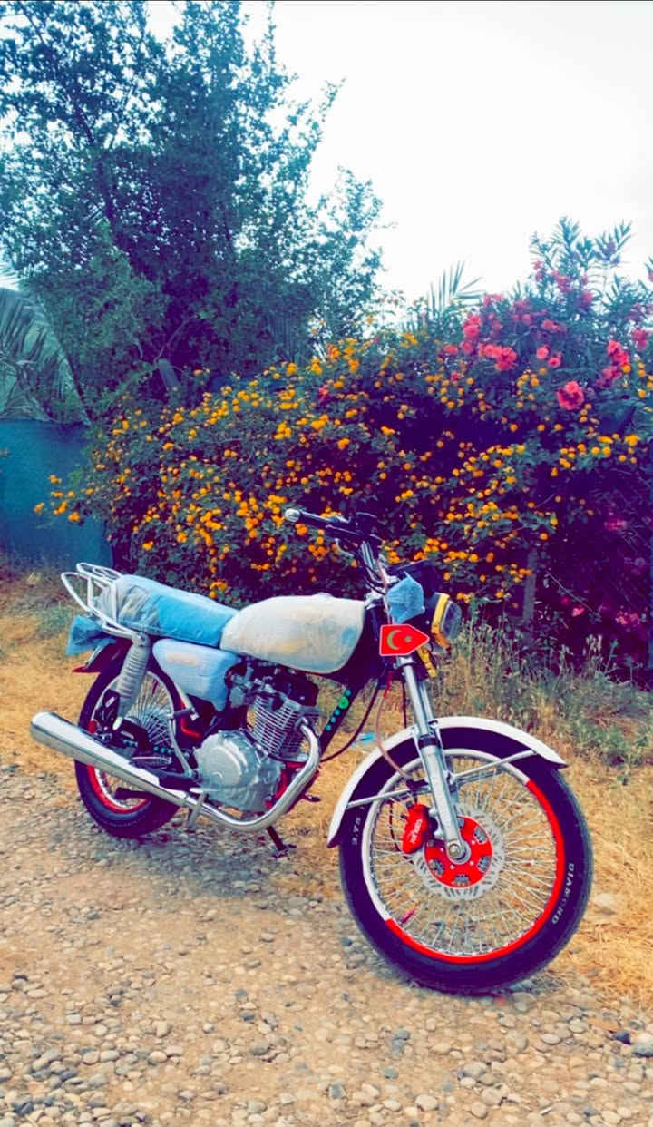 للبيع سونيك 2025🩵.

دراجه مابي اي عيب بشرط 

سعره🖤. 725 وبي مجال .

شراي يخابرني ***********
