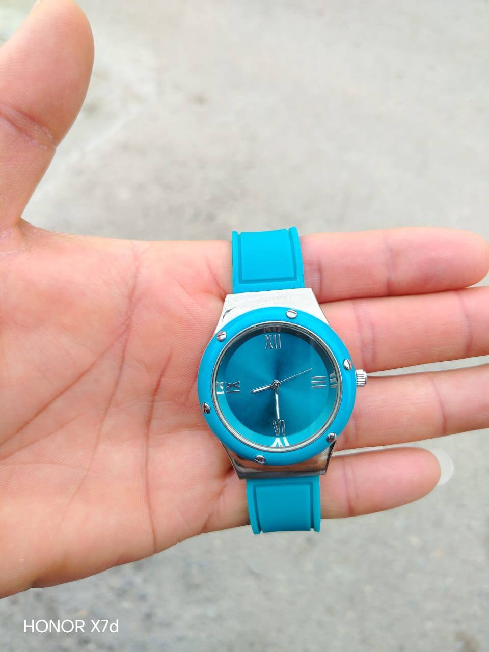 يالله على بركة الله تم وصول وجبه جديده من الساعات اليابانيه المستخدمه الباله  والاسعار مناسبة جداً للتواصل مراسلة الصفحه العنوان شارع الحسينيه قرب التفاح الأخضر يوجد توصيل


**إذا كنت صاحب هذا الإعلان وتريد حذفه لأي سبب، رجاءا أرسل رسالة إلى الدعم الفني**