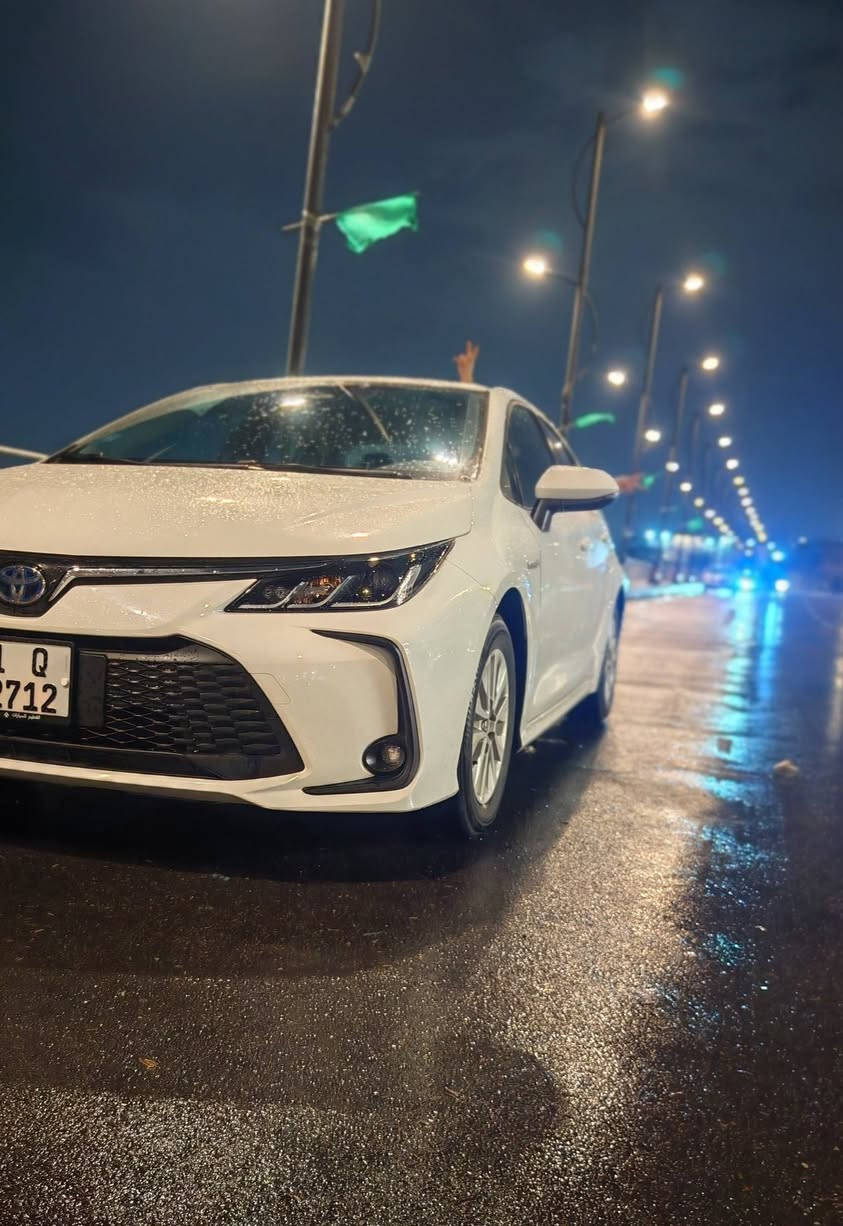 السلام عليكم ورحمة الله وبركاته 
تويوتا كورولا هايبرد الشكل الخليجي
✅ الموديل  2024 
✅ سعة المحرك 1,8L
✅ مرتبط بناقل حركة أوتوماتيكي 
✅ عدد AIR BAG 8
✅ لايت زينون + LED
✅ حجم الاطار 205/55R16 
✅ ويل كب 16
✅ مفتاح التشغيل بصمة
✅ دشبول ديجيتال 
✅ شاشة اصلية
✅ كاميرا دواره 
✅ المقاعد مخمل 
✅ تتسع المقصورة ل 5 ركاب
✅ مثبت السرعة Cruise
✅ تحديد المسار
✅ المودات والأوامر الصوتية
✅ فحص أنظمة السيارة 
✅ حساسات ضغط اطارات 
✅ تبريد شاشة
✅ قطعتين تبريد
✅ هاند بريك بصمة
✅ نظام مانع الانزلاق 
✅ا ISOFIX    ايزو فكس
✅ اوتو هولد Auto Hold 
✅ اشارة في المرايا الجانبية
✅ مخرج منفذ الطاقة
✅ ا  Bluetooth 
✅ تطعيم الدواخل ألمنيوم
✅ أبل كار بلاي CarLife+
السياره حلوه مرتبه عليها عازل حراري أصلي 
السياره بيها طخه بين الباب والجلملغ الخلفي
 شي بسيط جدا موضح بالصورة
بغداد حي العدل
السعر 141
***********
