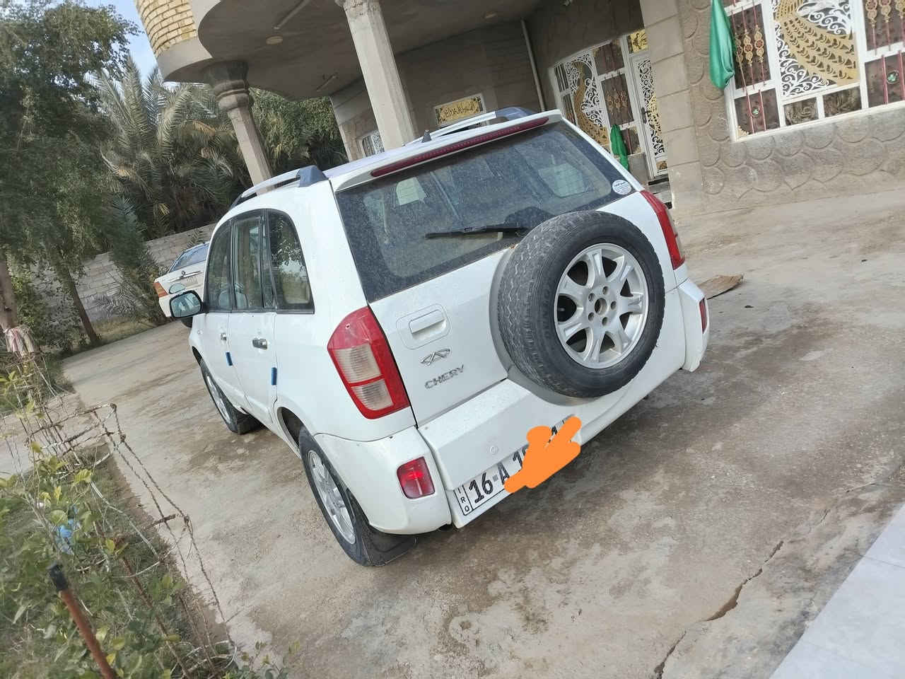 السلام عليكم تحيه طيبه،، للبيع تيكو مؤديل 2012رقم قادسيه دولي سنويه مججدده لل ٣٠ كير اوته ماتيك كير ومحرك وصدر وكهرباءيات وتخم تاير وتبريد كله جاهز سياره بلاديه وبحاله جيده فول مواصفات كامله السعر ٤٥ وبيهه مجال العنوان واسط الزبيديه ***********،، ***********
